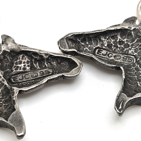 🟢3/$19🟢 Vintage EJCO 1995 Equine Horse Diamond Cut Earrings Silver Pewter - Picture 4 of 6